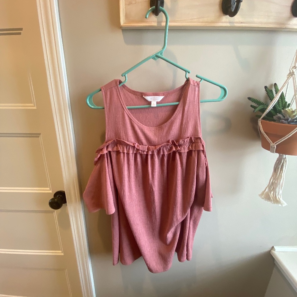 NWOT Lauren Conrad Cold Shoulder Top - Size L